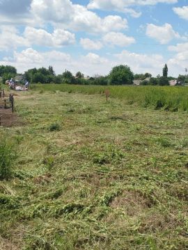 МБУ «Ритуальная служба города Ровеньки» продолжает работы по благоустройству мест захоронений и подготовке к погребениям участников специальной военной операции