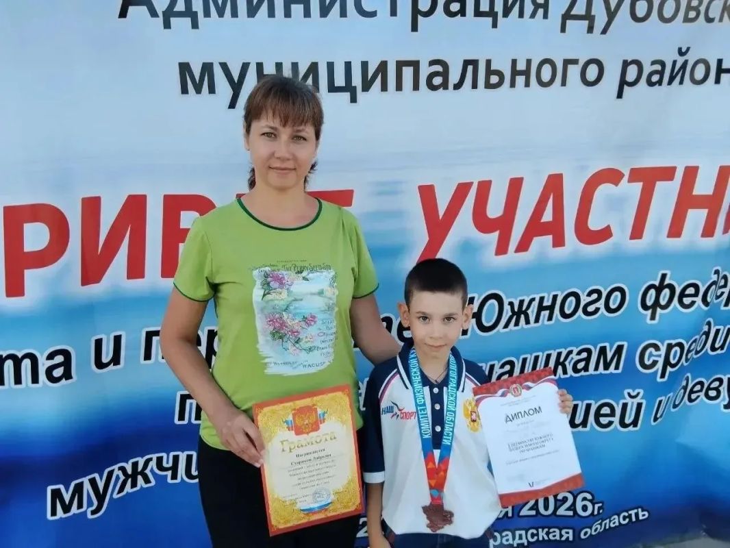 Интеллектуальный триумф: шашисты Меловского МО достойно представили ЛНР на первенстве ЮФО!
