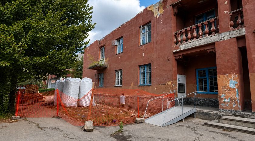 Капремонт детского отделения начался в лутугинской поликлинике