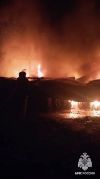 В Алчевском городском округе сотрудники МЧС России оперативно ликвидировали последствия атаки БПЛА