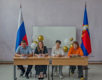 Символично, что в день 4-й годовщины освобождения города Лисичанска от украинских вооружённых формирований провела своё первое заседание недавно сформированная Молодёжная палата при Совете городского округа, на котором были...