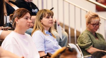 Активисты прошли занятие по добровольчеству в Мелитополе
