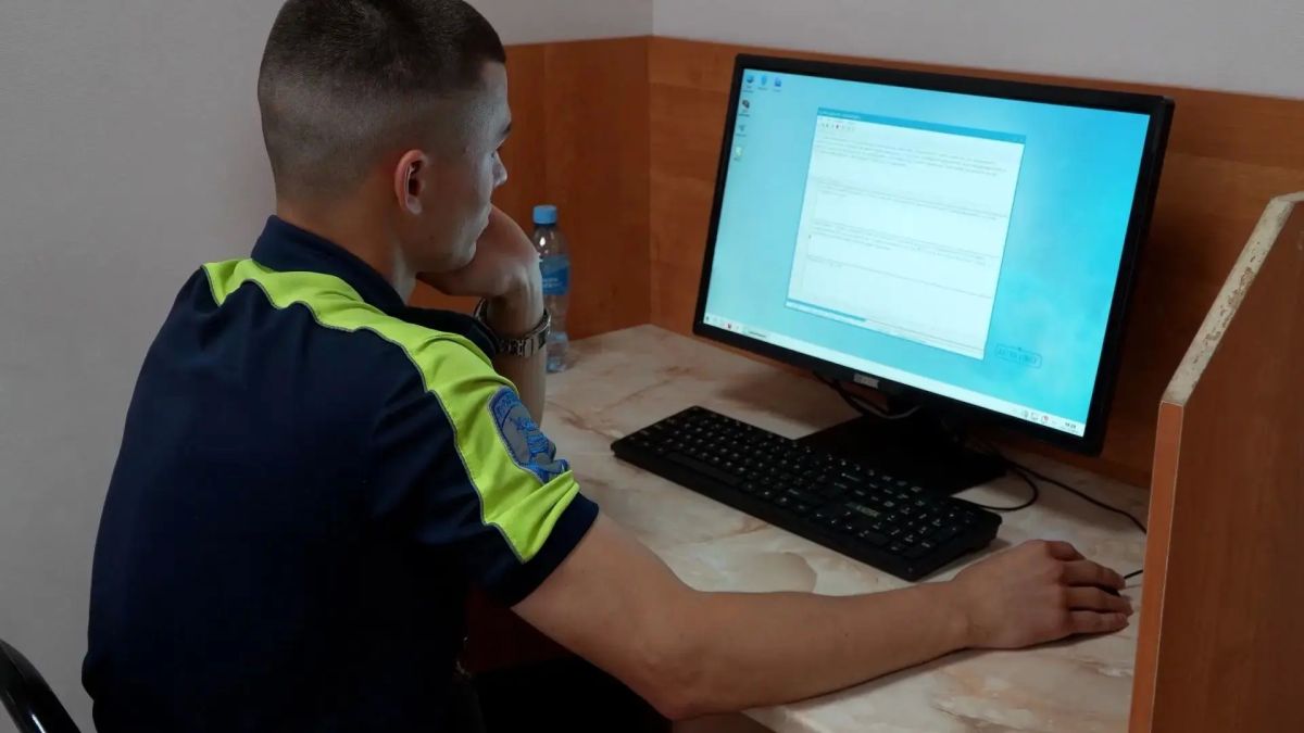 Антрацитовский полицейский представил регион на Всероссийском конкурсе профмастерства среди сотрудников ДПС