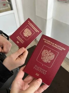 Загранпаспорта нового образца начнут выдавать в ЛНР до конца этого года