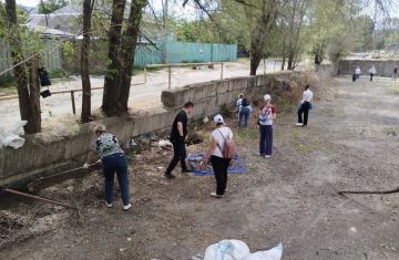 В Луганске на постоянной основе проходят мероприятия по благоустройству