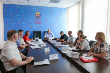 В Народном Совете ЛНР прошло совещание, посвященное стратегическому развитию государственной политики в сфере цен и ценообразования на рынке продовольственных товаров