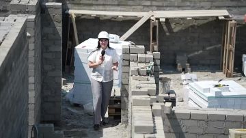 В Антраците строится первый новый современный жилой комплекс
