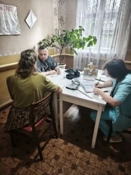 Медики Кировской ЦГМБ ЛНР продолжают выездные приемы в отдаленных поселках