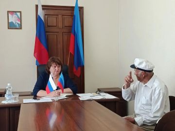 В Администрации Луганска состоялся прием граждан Юлией Сергеевной Бугаевой