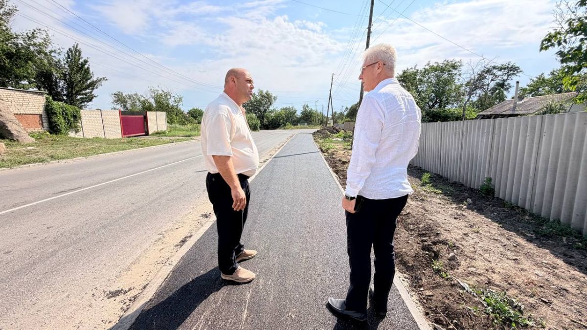 Сергей Козенко: Обследовал ход работ на улице К. Животова в городе Краснодоне