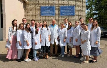 Ординаторы первого года обучения успешно прошли аттестацию и получили допуск к работе врачами-стажёрами