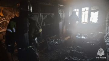 В Лутугино на пожаре спасли мужчину