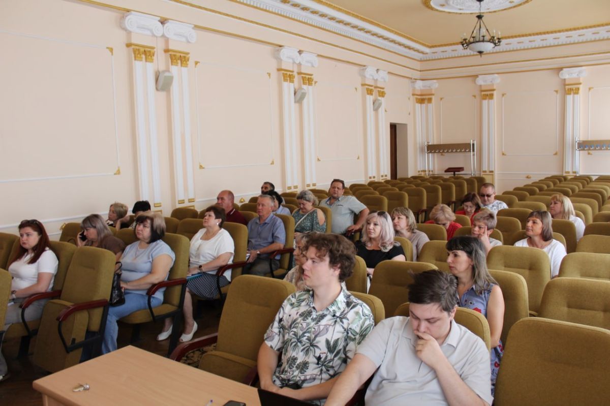 В Администрации Краснодонского муниципального округа состоялся внеплановый инструктаж по информационной безопасности для сотрудников