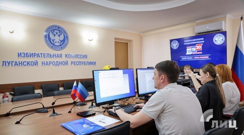Кандидаты от КПРФ и «Справедливой России» подали документы по одномандатным округам