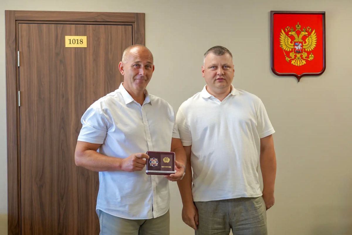 16 июля 2026 года сотрудник Министерства региональной безопасности Луганской Народной Республики был удостоен государственной награды — медалью «За усердие» II степени за добросовестный труд и плодотворный труд, эффективную...