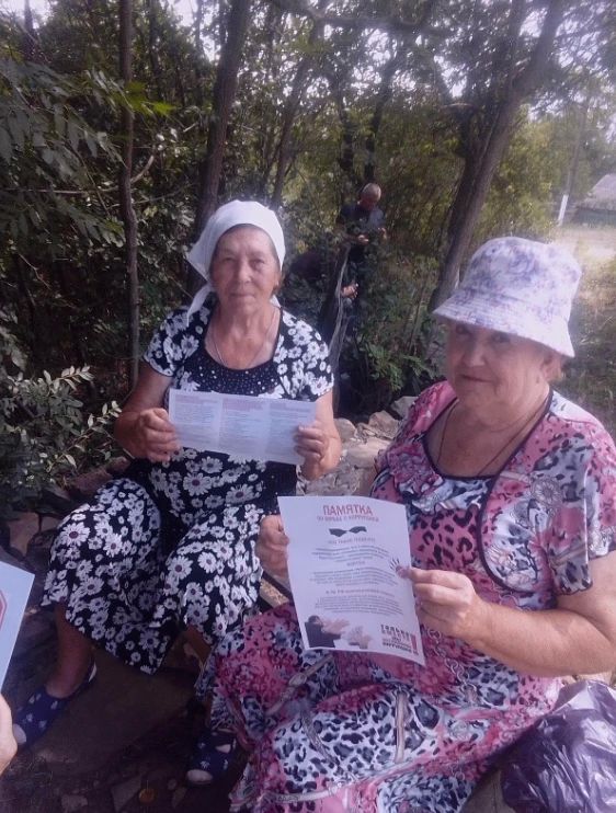 В селе Адрианополь прошла уличная акция «Вместе против коррупции»