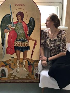 Соломия Гончар — художник, живописец, иконописец, преподаватель кафедры станковой живописи Луганской академии культуры и искусств имени М. Матусовского