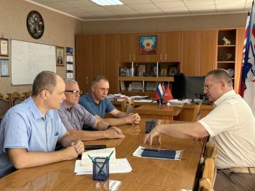Сегодня наш округ посетил председатель профильного комитета по строительству, ЖКХ, энергетике и транспорту Геннадий Тараканов