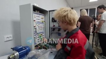 В Краснодонском промышленно-экономическом колледже стартовала приемная кампания