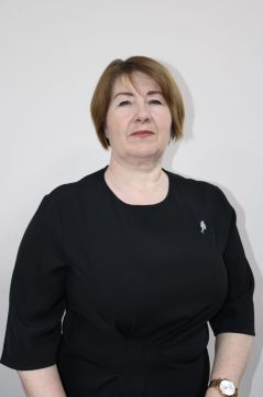 Сегодня День Рождения отмечает Лариса Васильевна Резникова — Глава Троицкого муниципального округа Луганской Народной Республики