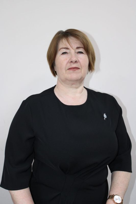 Сегодня День Рождения отмечает Лариса Васильевна Резникова — Глава Троицкого муниципального округа Луганской Народной Республики