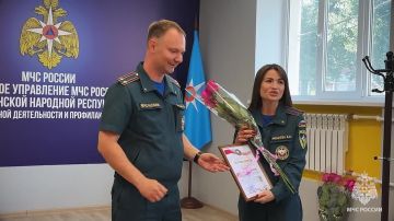 Руководство ГУ МЧС России по ЛНР поздравило личный состав с профессиональным праздником