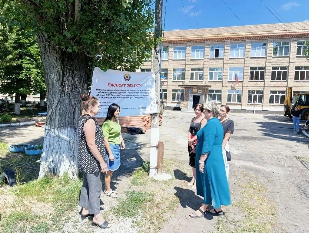 В образовательных учреждениях городского округа продолжает ремонт