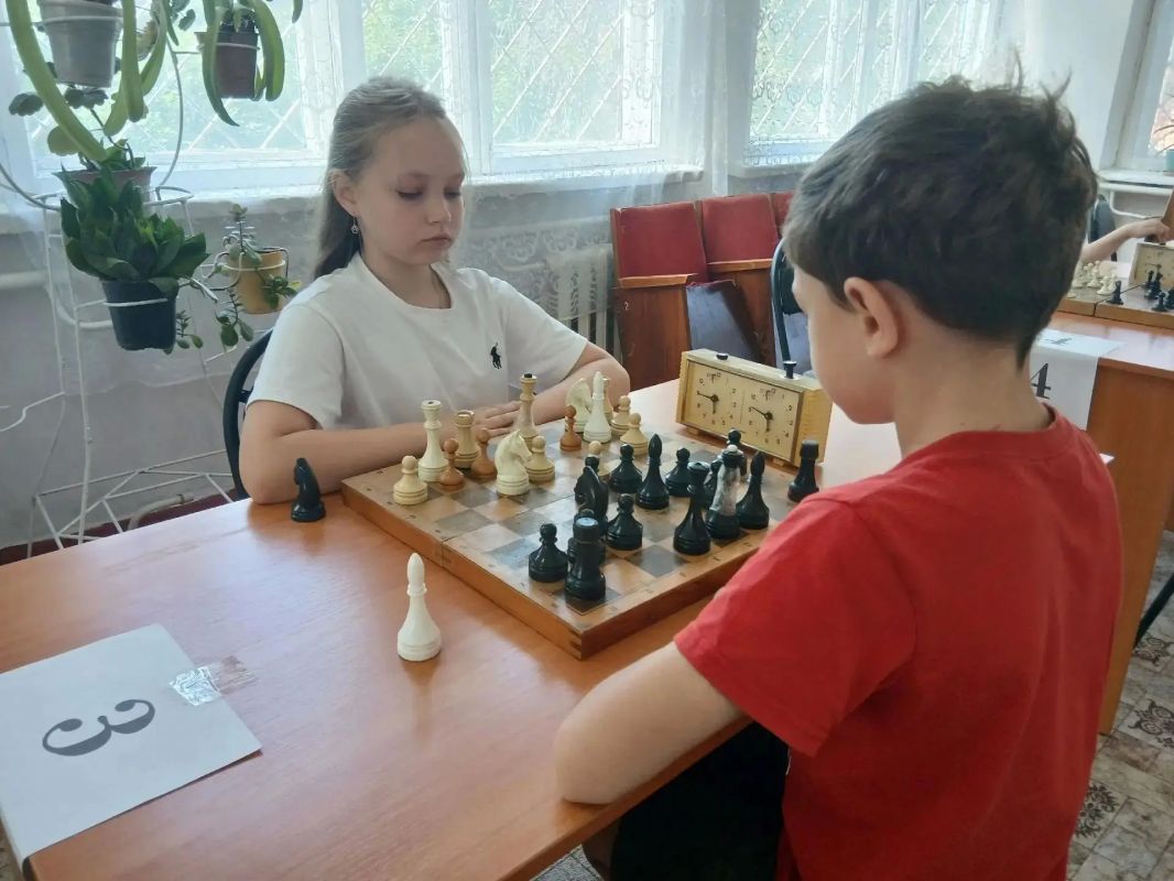 Уверенные шаги юных шахматистов