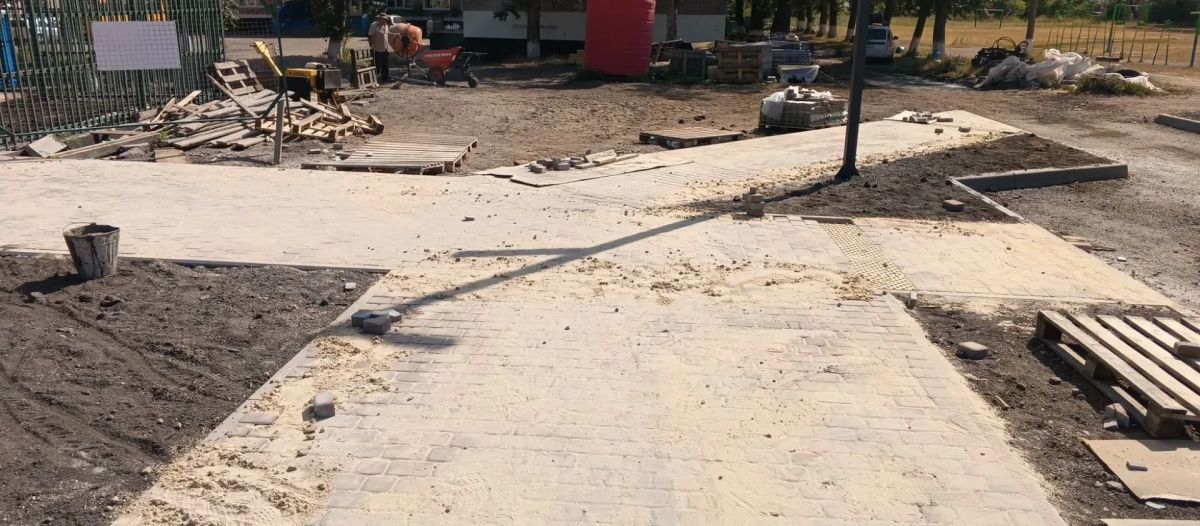 БЛАГОУСТРОЙСТВО ПРОДОЛЖАЕТСЯ