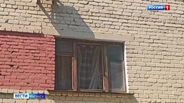 Кадры с места обстрела квартала Солнечный в Луганске