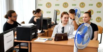 В вузы и колледжи ЛНР подано более 55 тысяч заявлений