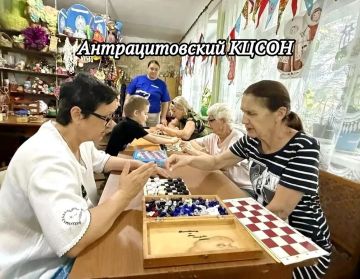 Активное долголетие в ЛНР: игры, зарядка и творчество