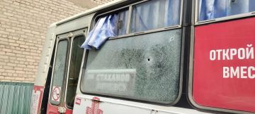 В результате ночной атаки повреждены автобусы