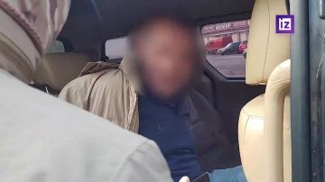 Три жителя ЛНР, передававшие украинским спецслужбам военную информацию и сведения о сотрудниках органов исполнительной власти, арестованы за госизмену