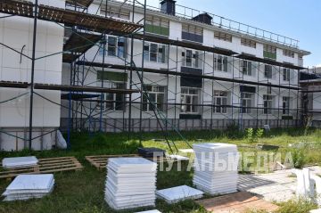 Воронежские специалисты обновляют школу в Белокуракино