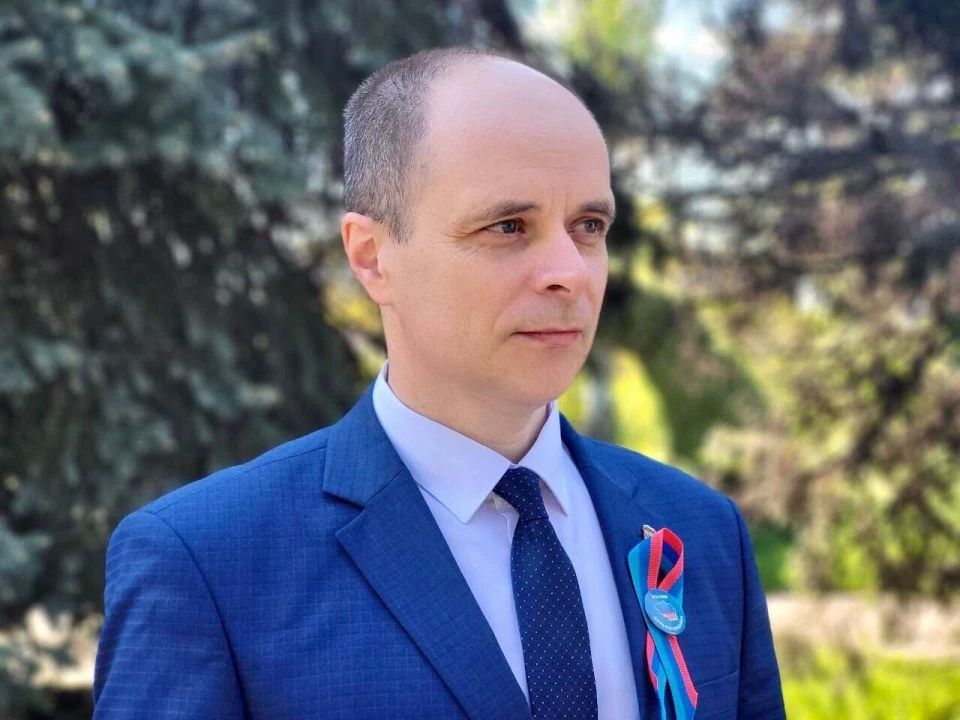 Владимир Чернев: Сегодня свой день рождения отмечает Глава городского округа город Красный Луч Сергей Витальевич Соловьёв