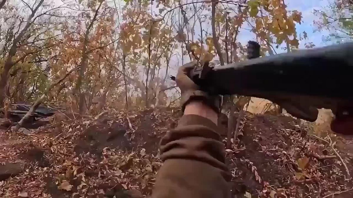 Видео от противника! Под Краматорском его давят и давят!