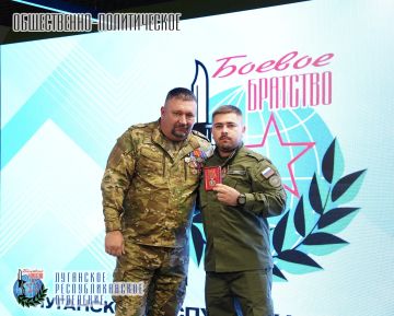 15 июля руководитель Луганского республиканского отделения Всероссийской общественной организации ветеранов «БОЕВОЕ БРАТСТВО», депутат Народного Совета ЛНР Юрий Резанов вручил медаль «За Верность» Борисенко Вячеславу —...
