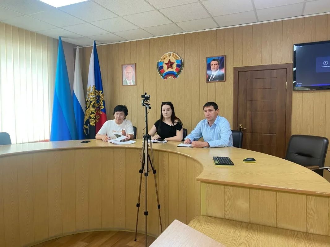 Сотрудники Администрации городского округа город Ровеньки приняли участие в стратегической сессии по вопросу утверждения плана реализации федеральной программы «Регион для молодых» на 2027 год