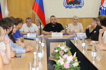 Депутат Народного Совета ЛНР Иван Санаев провел серию встреч в Стаханове