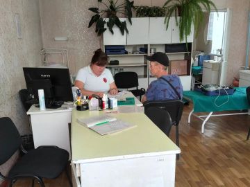 Калужские медики провели приём пациентов в городе Золотое на квартале Солнечный