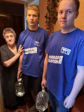 С теплом в сердце: молодёжь Алчевска поддерживает старшее поколение