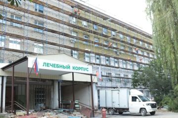 В Станично-луганском муниципальном округе прошел мониторинг состояния ремонтных работ диагностического центра в ГБУЗ "СТАНИЧНО-ЛУГАНСКАЯ ЦРБ" ЛНР