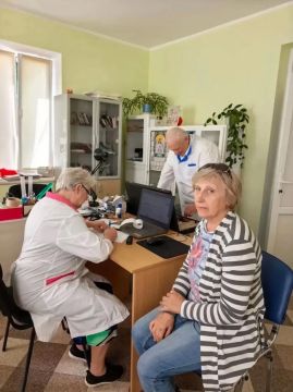 Специалисты Новопсковской ЦРМБ осмотрели жителей с.Осиново