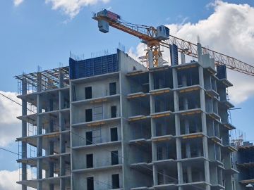 В столице Республики продолжается строительство ЖК "Аура"