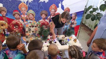 Выставка народных умельцев «Творим красоту своими руками»