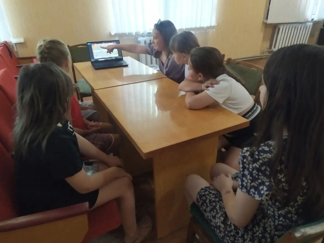 На Краснодонщине жителям проводят профилактические беседы на тему противопожарной безопасности