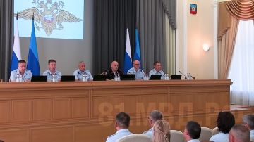 Глава регионального МВД Алексей Кампф обратился к личному составу, завершая службу в Луганской Народной Республике