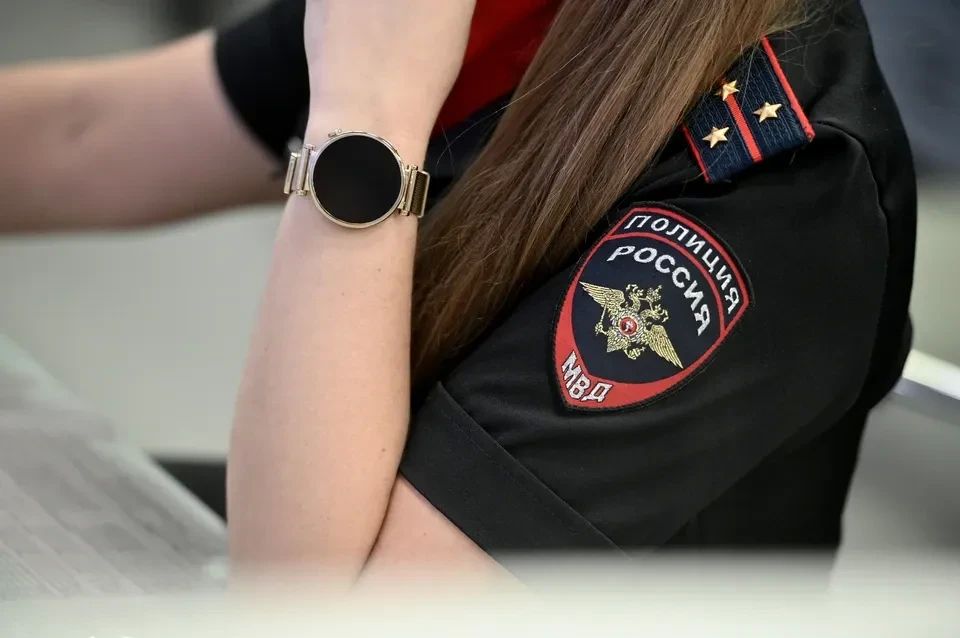 Жительница Алчевска хотела перевести деньги дочери в Англию, а пополнила счёт мошенников