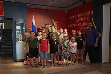 Погружение в истоки: участники проекта «Казачий нрав» посетили Станично-Луганский музей донского казачества
